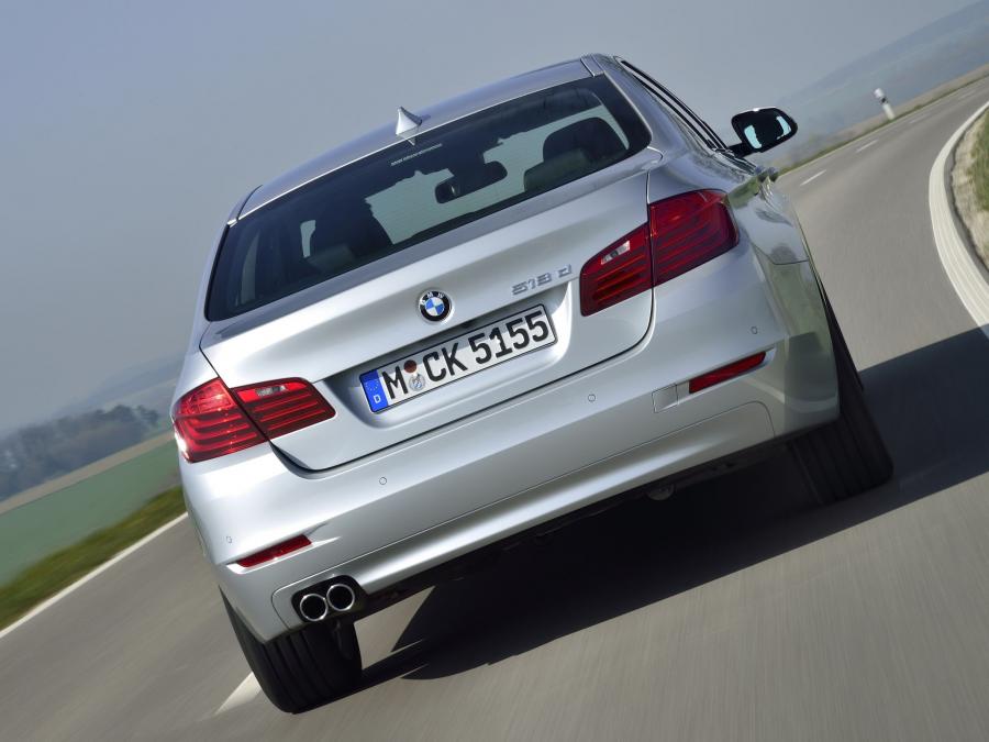  BMW 518d Sedan 2013 года  (фото 3 из 15)